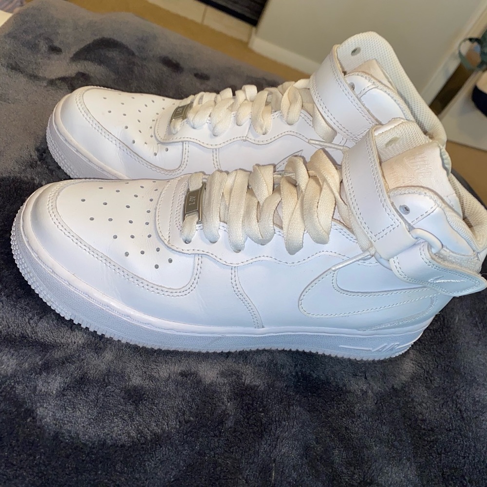 Nike Air Force 1 Hightop Shoes Size 6Y